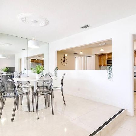 Modern Spacious 5-Bedroom Home With Pool Hollywood Exteriör bild