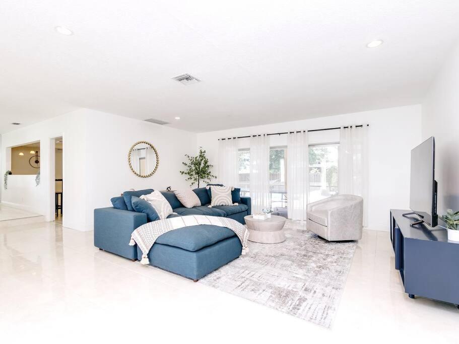 Modern Spacious 5-Bedroom Home With Pool Hollywood Exteriör bild
